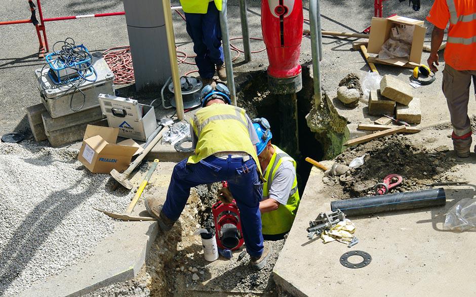comment déboucher un wc Suresnes