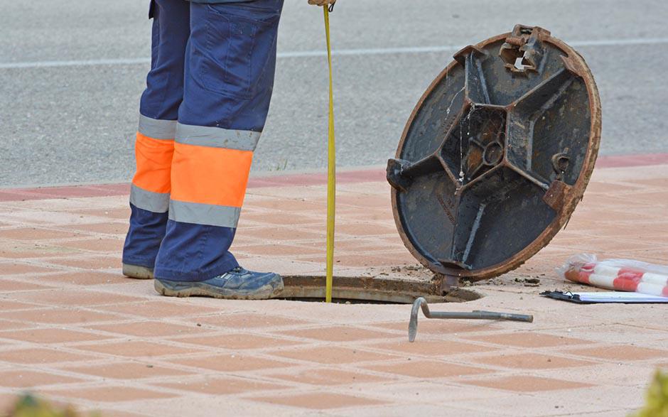 comment déboucher un wc Suresnes